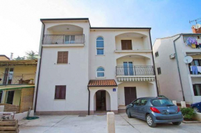 Two-Bedroom Apartment in Novigrad I
